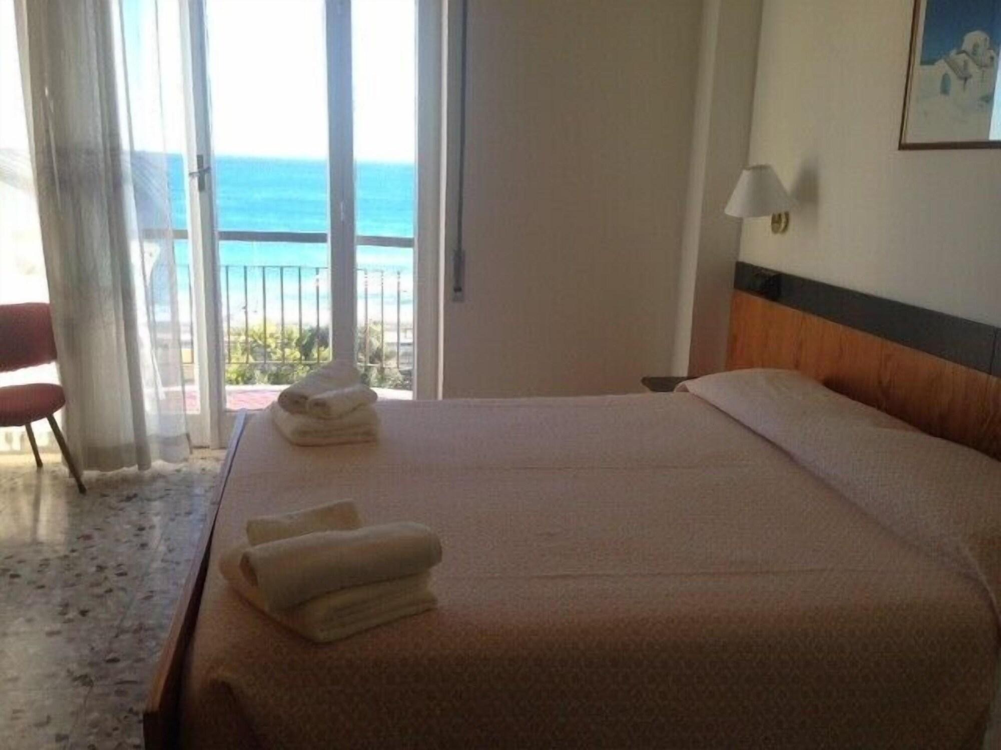 Hotel Minerva Pietra Ligure Eksteriør billede