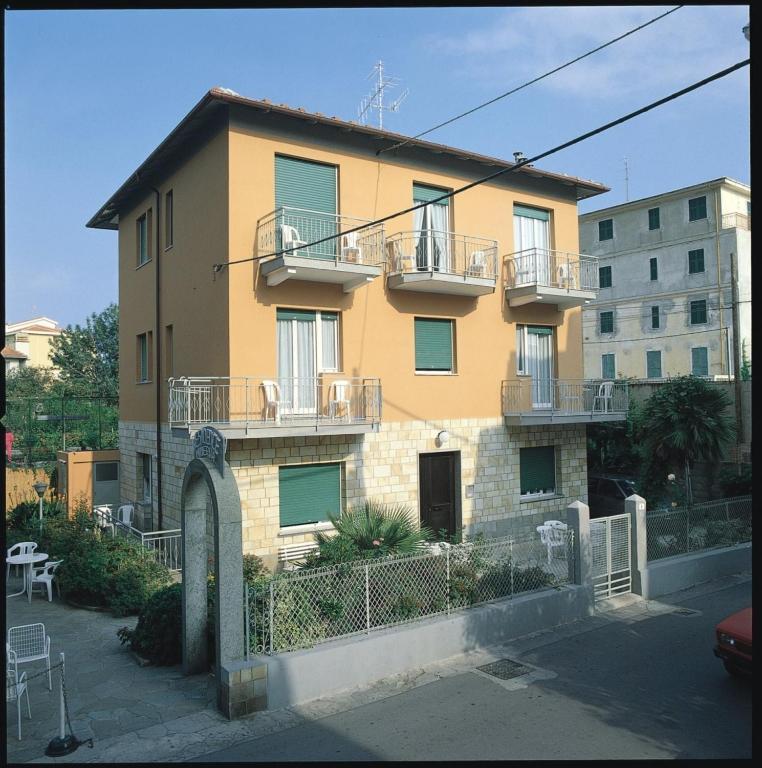 Hotel Minerva Pietra Ligure Eksteriør billede